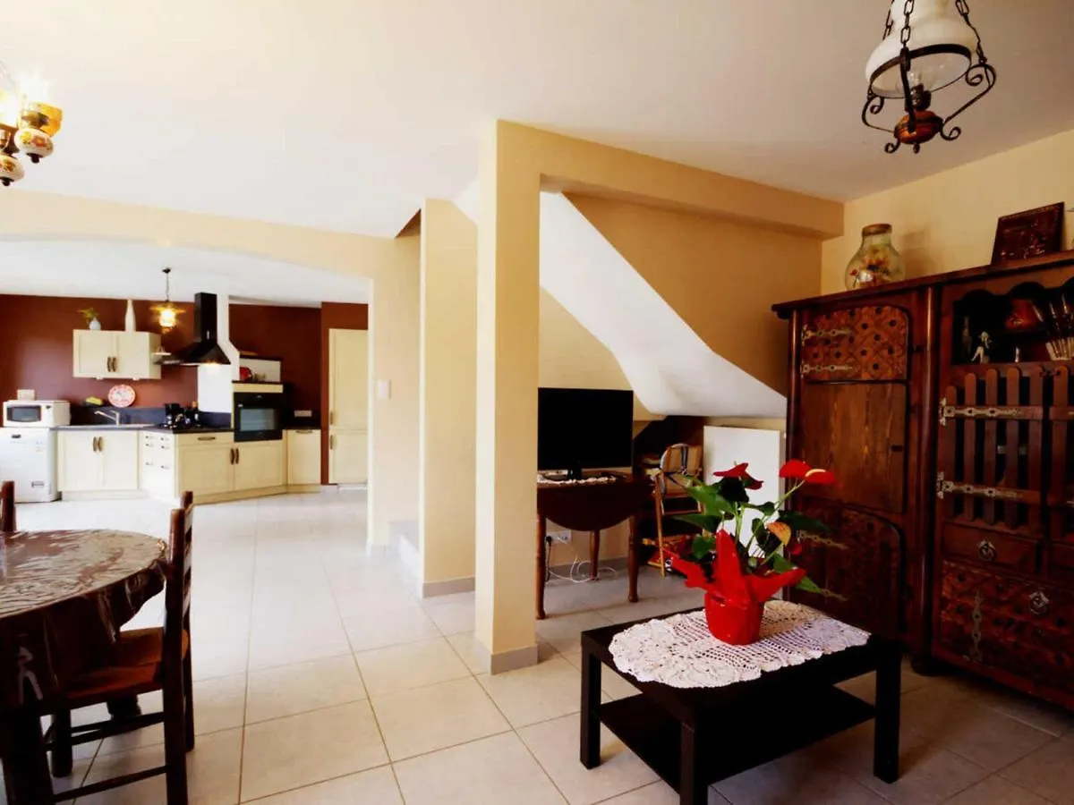 Maison De Charme Avec Poele A Bois, 3 Chambres, Salle De Jeux, Jardin Clos Et Equipements Modernes. - Fr-1-496-259 Saint-Nizier-de-Fornas 0*,