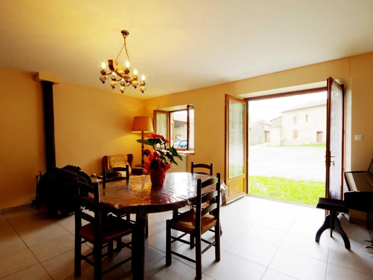 Holiday home Maison De Charme Avec Poele A Bois, 3 Chambres, Salle De Jeux, Jardin Clos Et Equipements Modernes. - Fr-1-496-259 Saint-Nizier-de-Fornas