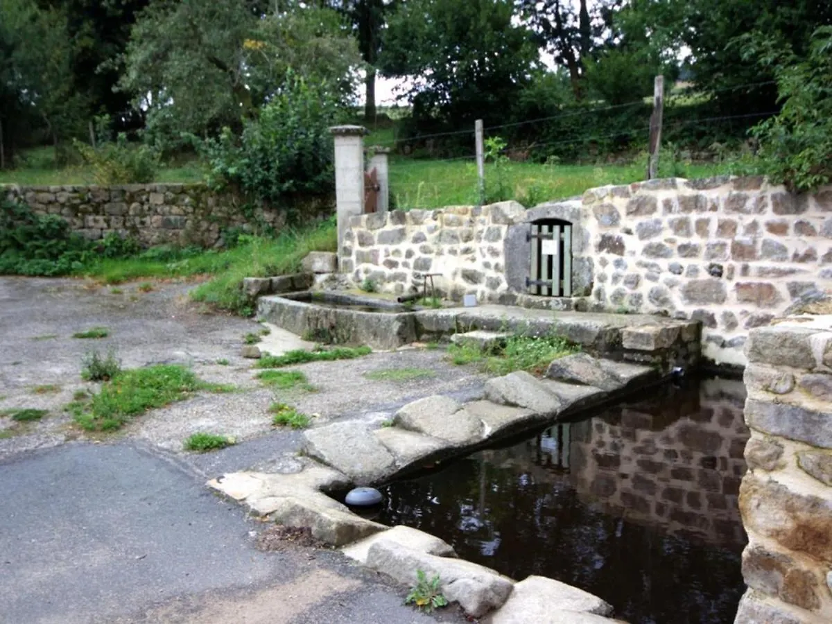Holiday home Maison De Charme Avec Poele A Bois, 3 Chambres, Salle De Jeux, Jardin Clos Et Equipements Modernes. - Fr-1-496-259 Saint-Nizier-de-Fornas