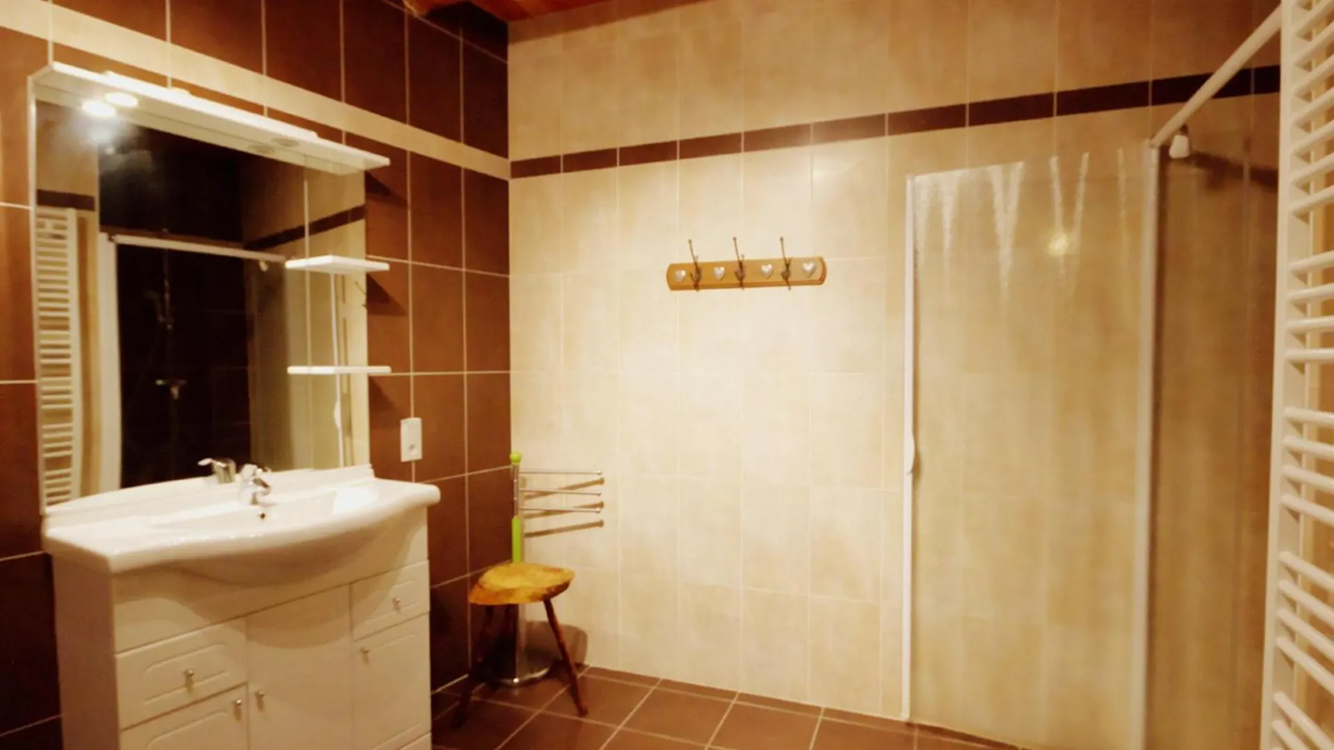 Holiday home Maison De Charme Avec Poele A Bois, 3 Chambres, Salle De Jeux, Jardin Clos Et Equipements Modernes. - Fr-1-496-259 Saint-Nizier-de-Fornas